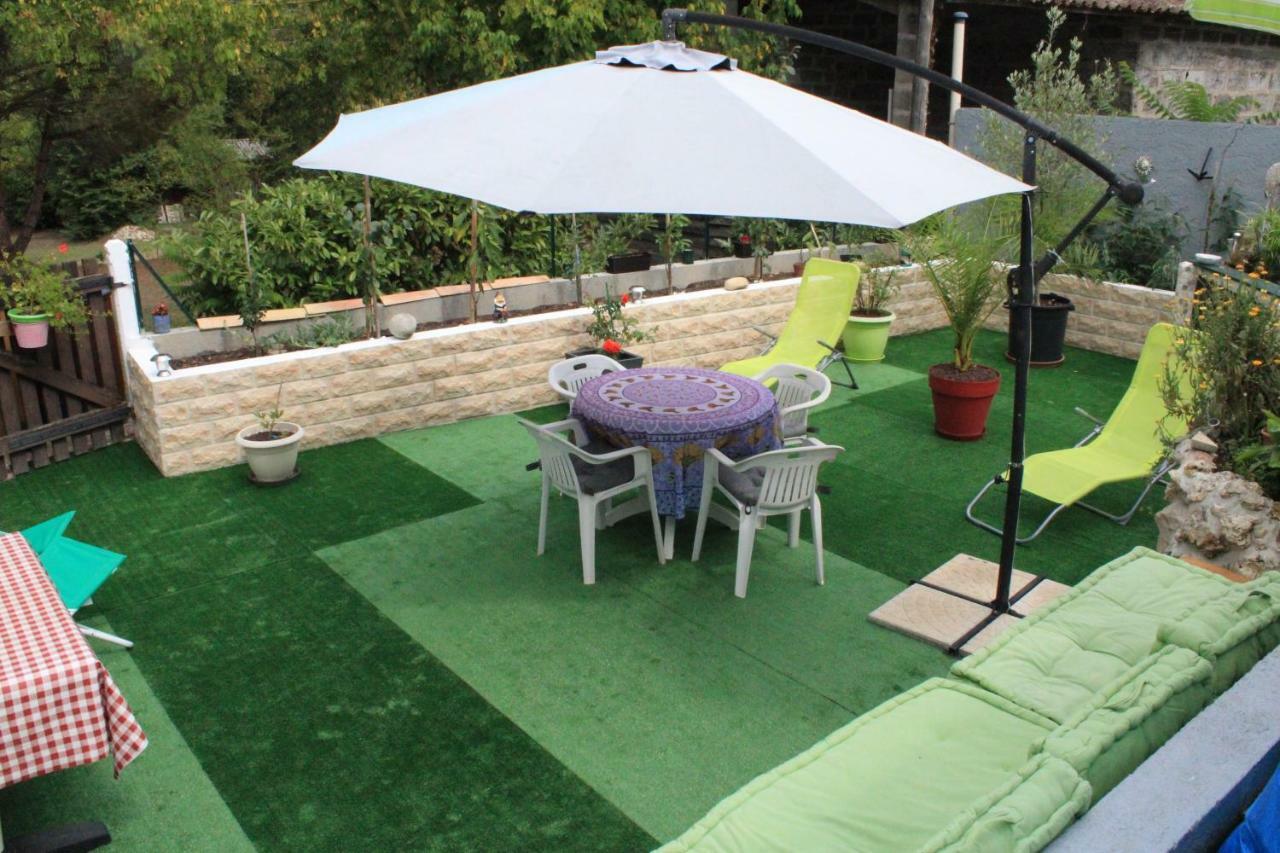 Rose Hill Apartman Lagorce  Kültér fotó